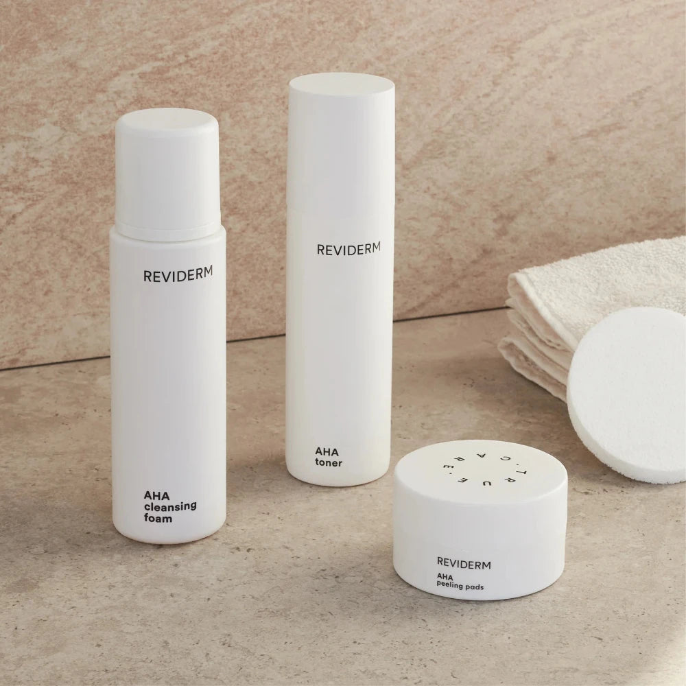 AHA cleansing foam REVIDERM 200ml (vista 2)