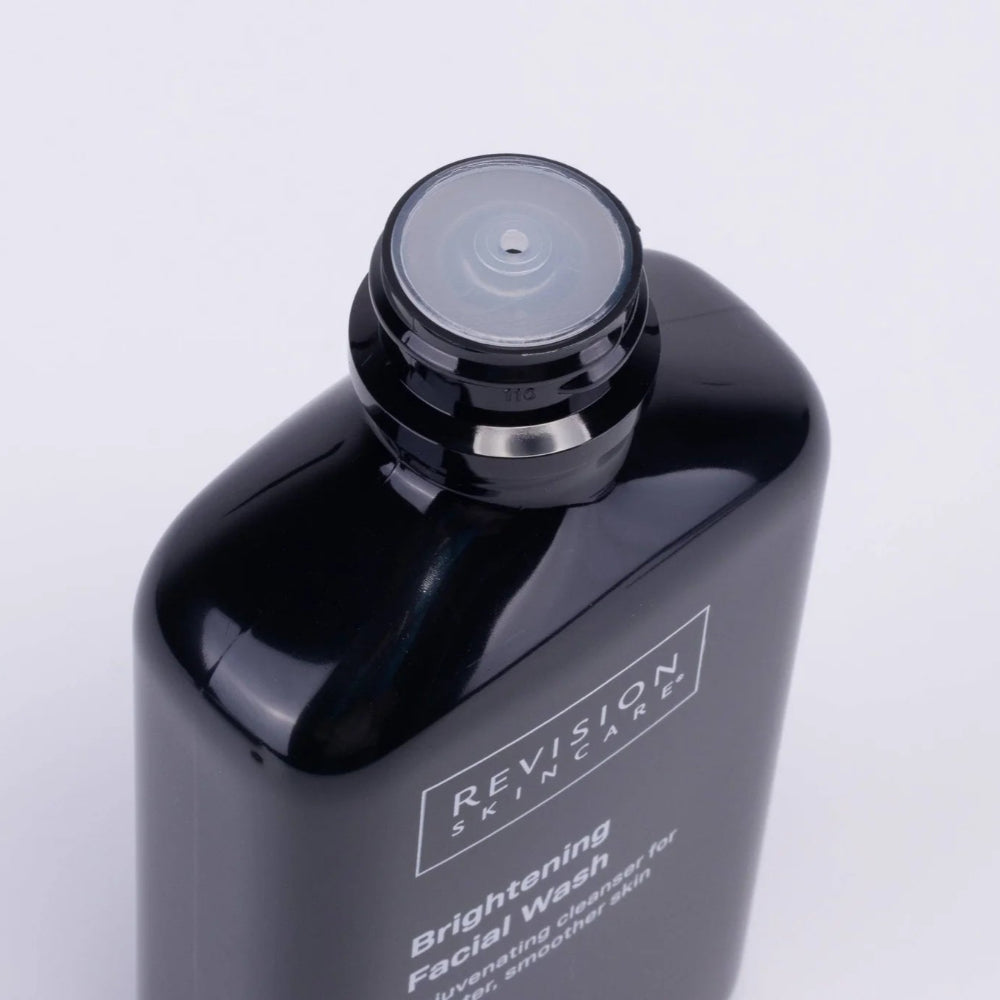 Brightening Facial Wash REVISION 100ml (vista 2)