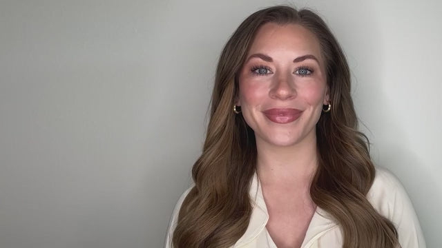 Cargar vídeo: Total Lash Serum Mascara Colorescience — vídeo
