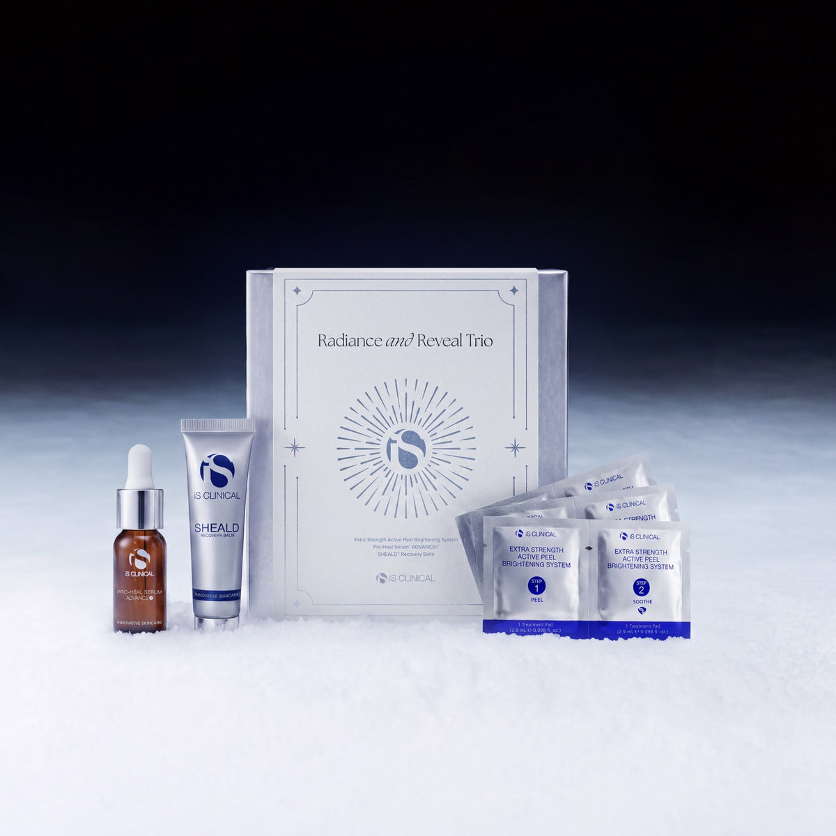 Radiance and Reveal Trio Holiday Kit iS Clinical — edición de Navidad